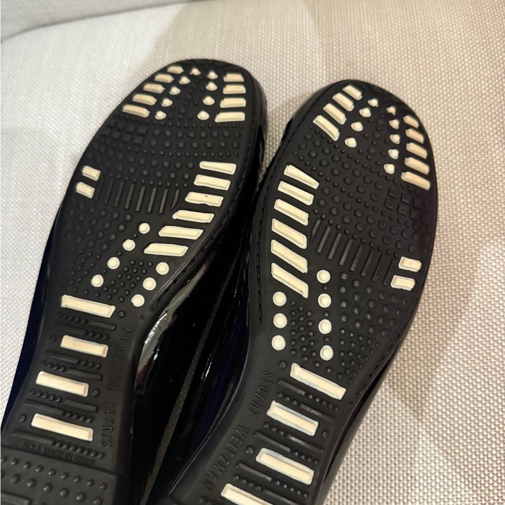 Stuart Weitzman - Picture 2 of 3